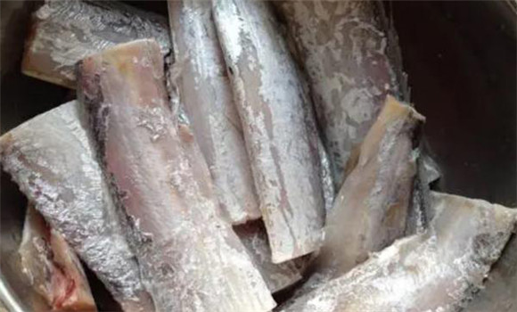 帶魚發黃能吃嗎？